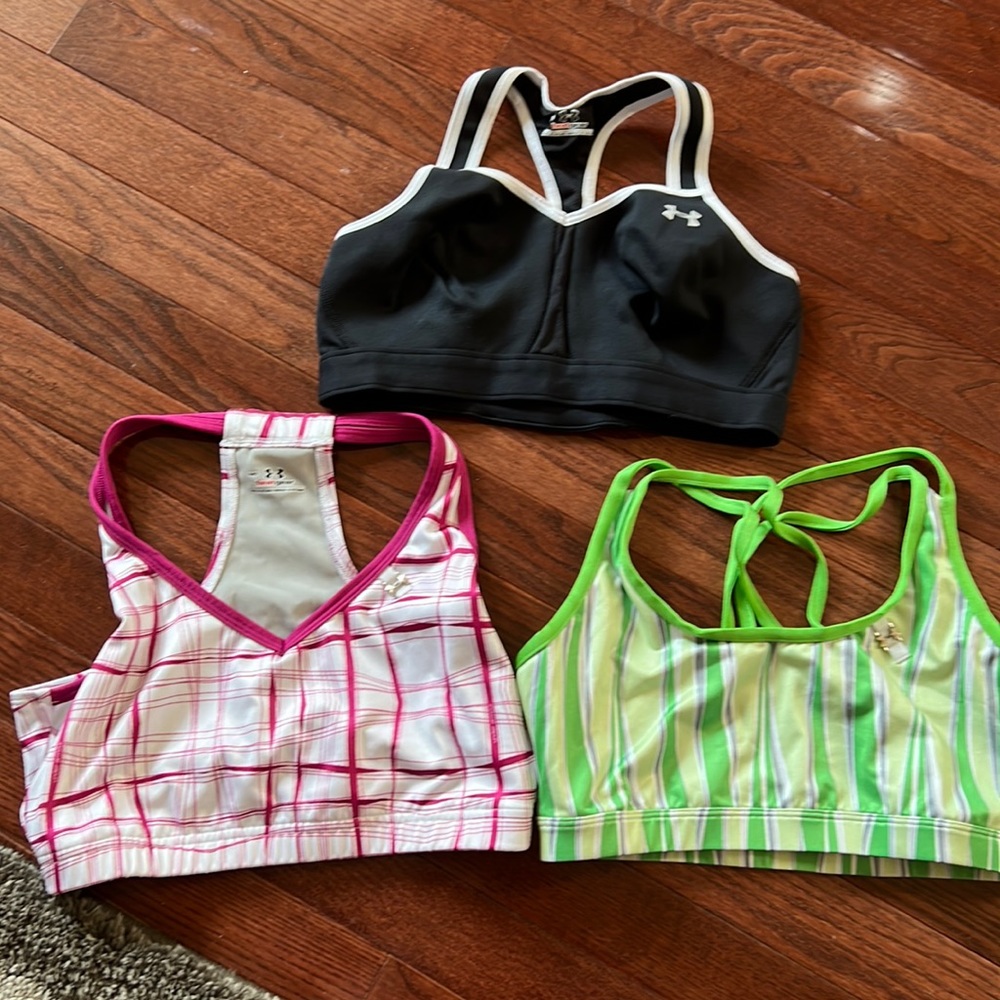 Like new Under Armour sports bras size medium